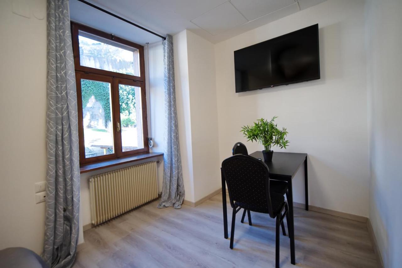 טרנטו B&B Clesio & Residence Buonconsiglio Apartments מראה חיצוני תמונה