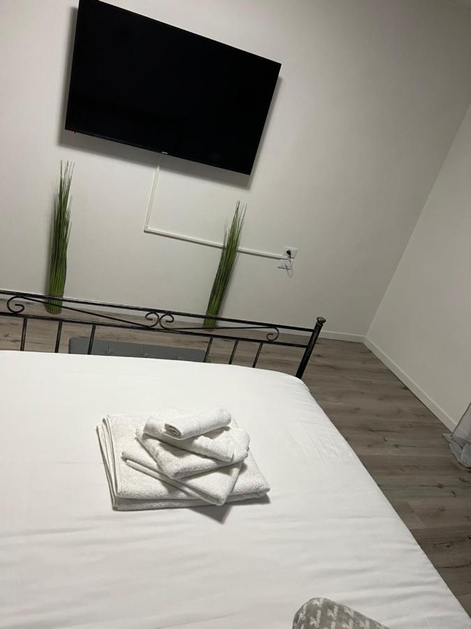 טרנטו B&B Clesio & Residence Buonconsiglio Apartments מראה חיצוני תמונה
